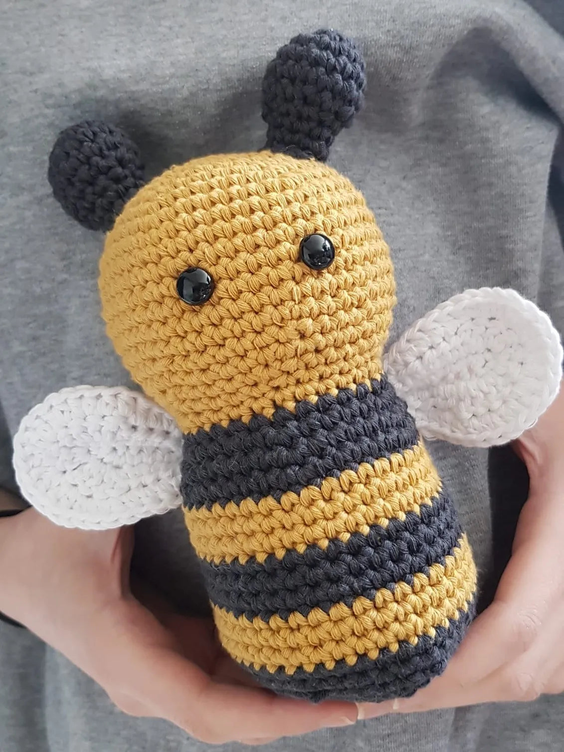 Haakpatroon Buzz de bij
