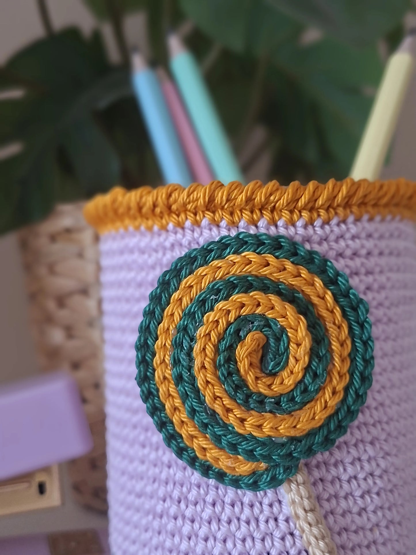 Haakpatroon pennenhouder Lolly