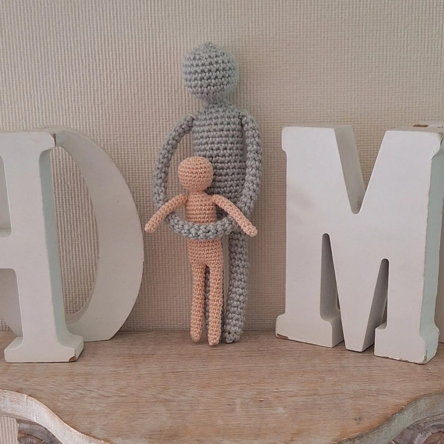 Gehaakt Haakpatroon Shared Love ontworpen door Haaksels en breisels, variatie van ouder met groter kind
